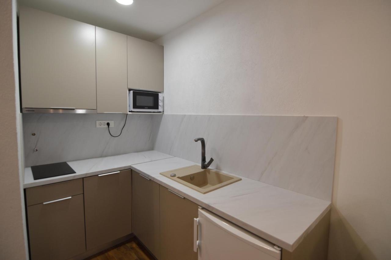 Apartments By The Sea Starigrad, Paklenica - 16421 Exterior foto