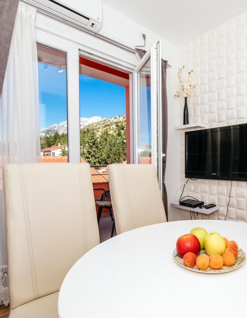 Apartments By The Sea Starigrad, Paklenica - 16421 Zimmer foto
